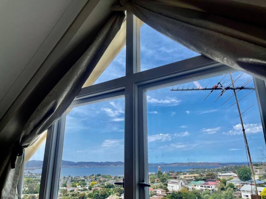 Lovely Brick Cottage With Amazing Water View Hobart Zewnętrze zdjęcie
