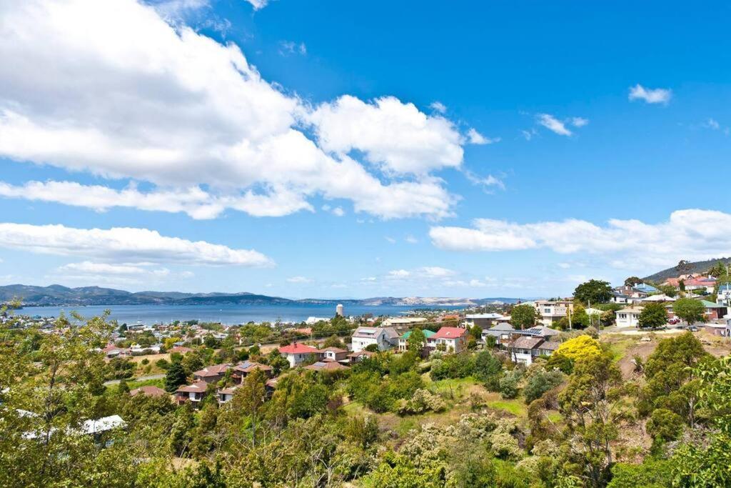 Lovely Brick Cottage With Amazing Water View Hobart Zewnętrze zdjęcie